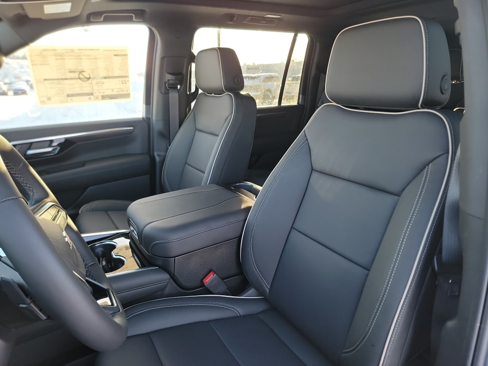 Thumbnail: 2026 Chevrolet Suburban - 9