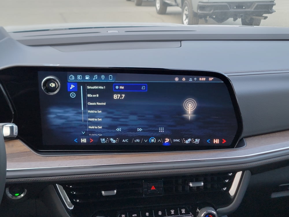 Thumbnail: 2026 Chevrolet Suburban - 12