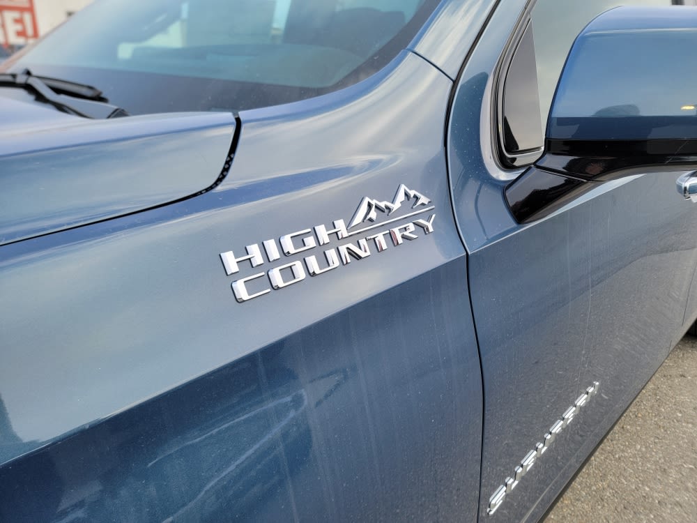 Thumbnail: 2026 Chevrolet Suburban - 6