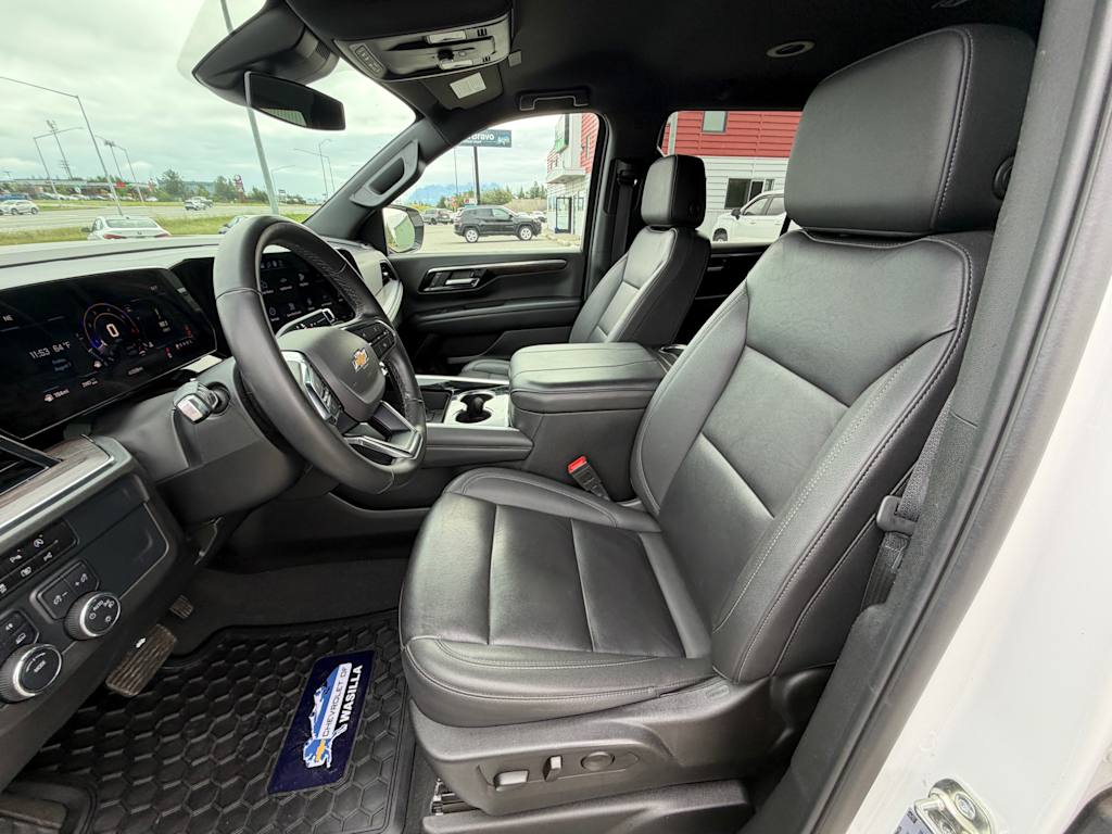 Thumbnail: 2025 Chevrolet Tahoe - 9