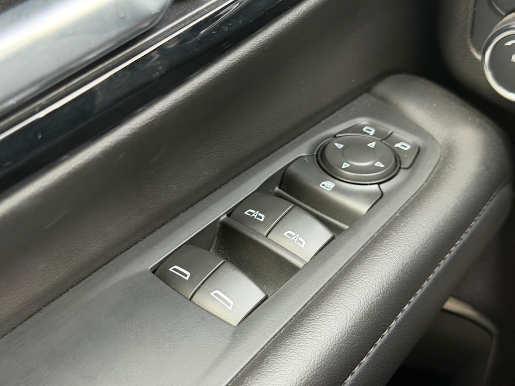 Thumbnail: 2025 Chevrolet Tahoe - 13