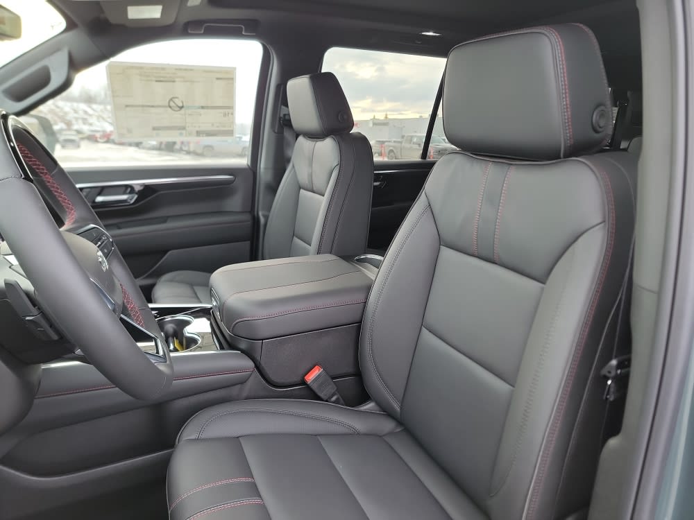 Thumbnail: 2026 Chevrolet Tahoe - 9