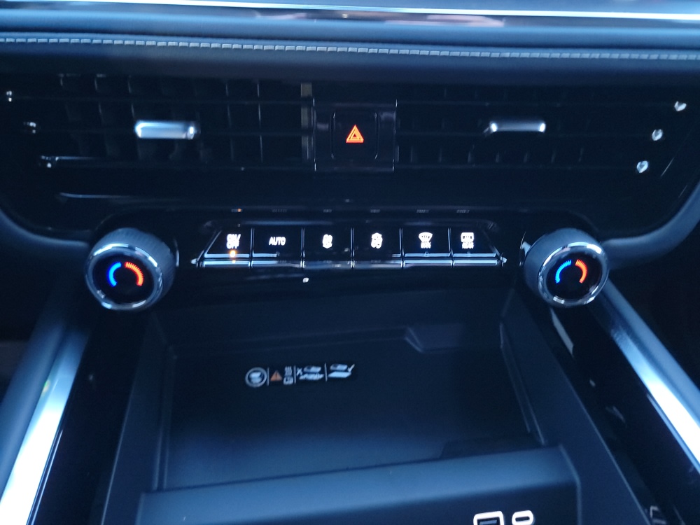 Thumbnail: 2026 Chevrolet Tahoe - 24