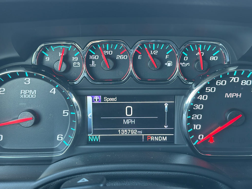 Thumbnail: 2020 Chevrolet Tahoe - 15