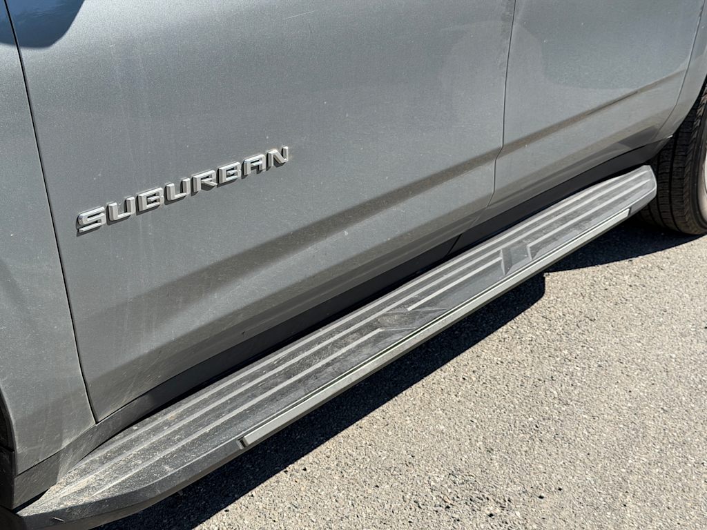 Thumbnail: 2023 Chevrolet Suburban - 5