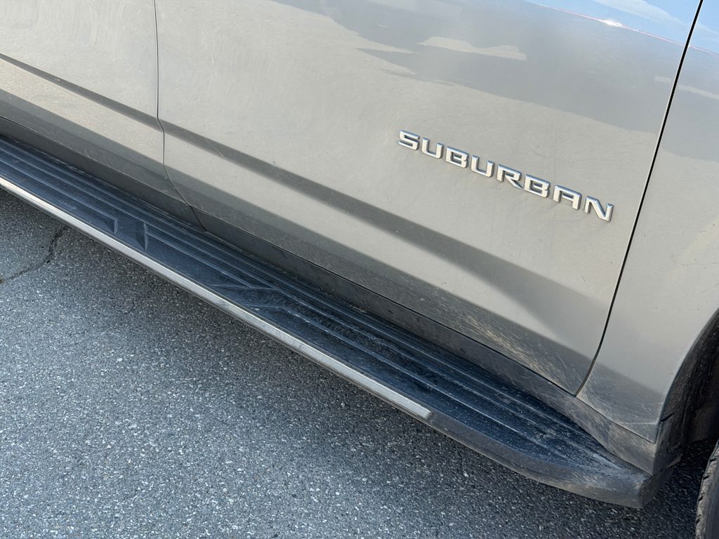 Thumbnail: 2023 Chevrolet Suburban - 19
