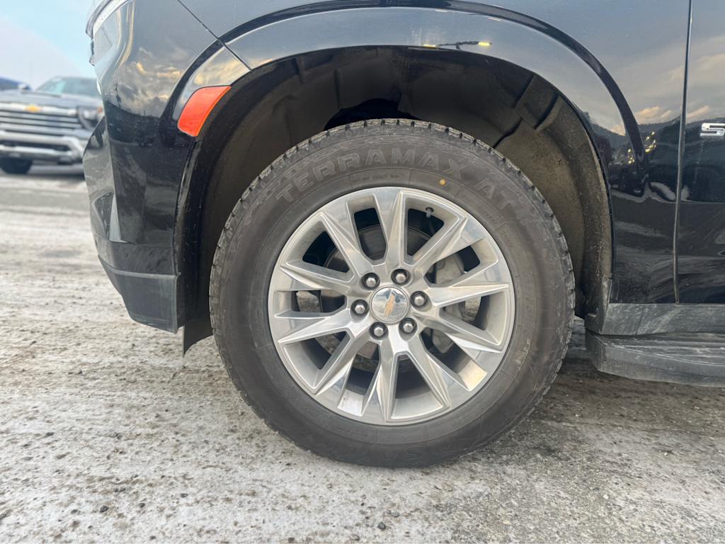 Thumbnail: 2024 Chevrolet Suburban - 5