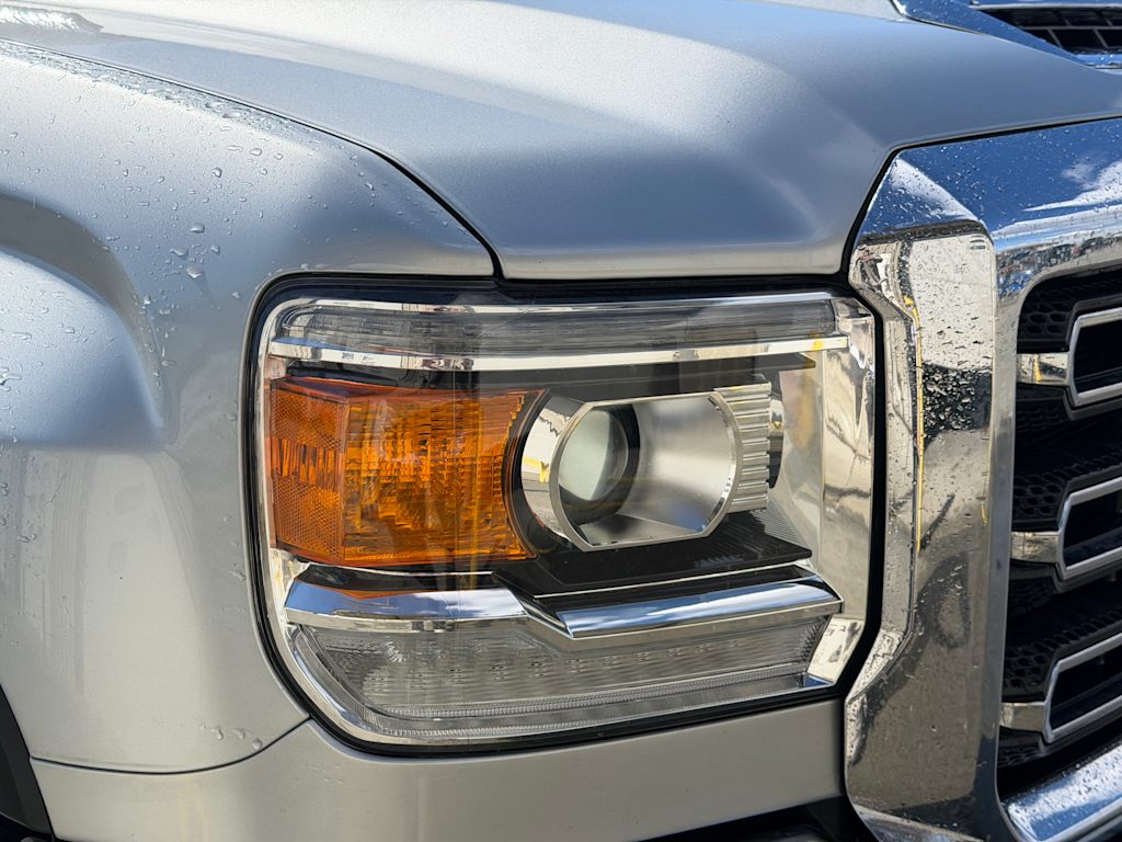 Thumbnail: 2019 GMC Sierra 2500 - 17