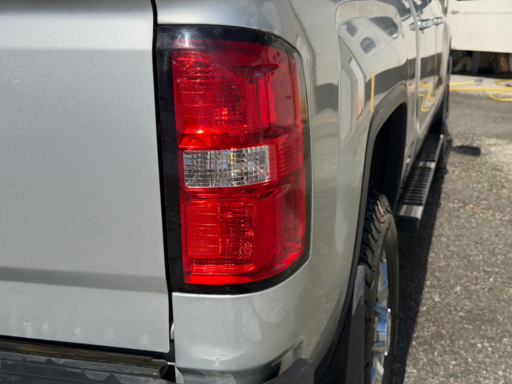 Thumbnail: 2019 GMC Sierra 2500 - 22