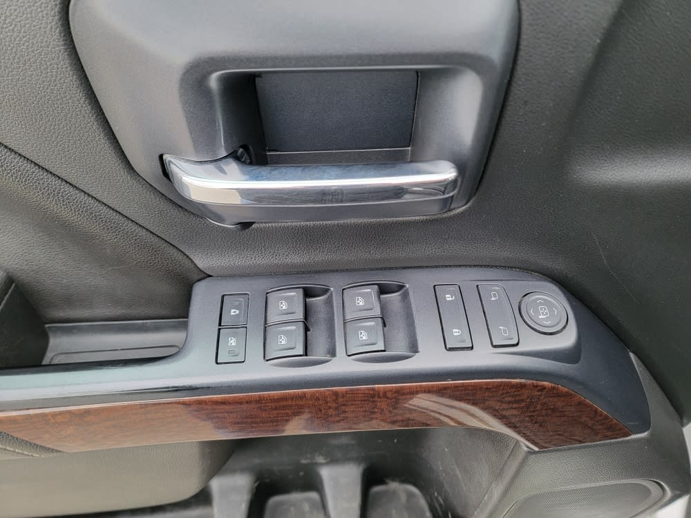 Thumbnail: 2015 GMC Sierra 2500 - 21