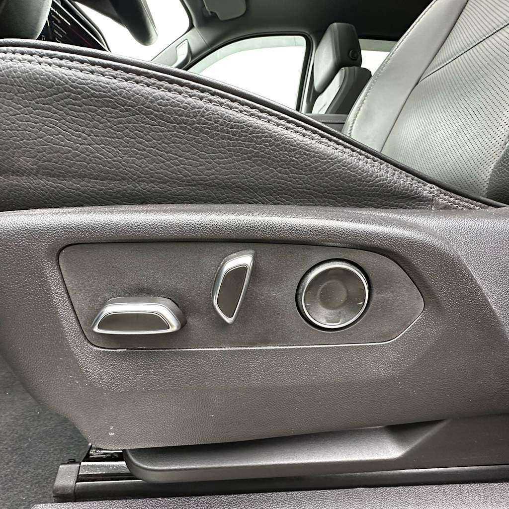 Thumbnail: 2024 GMC Sierra 2500 - 19