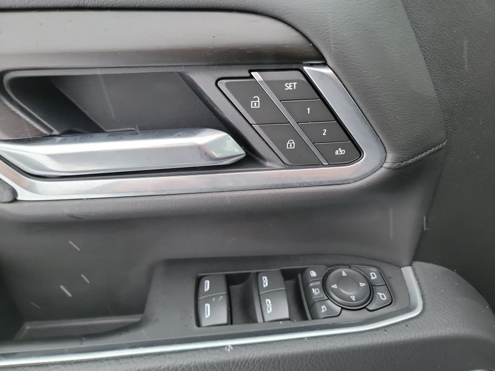 Thumbnail: 2025 GMC Sierra 3500 - 21