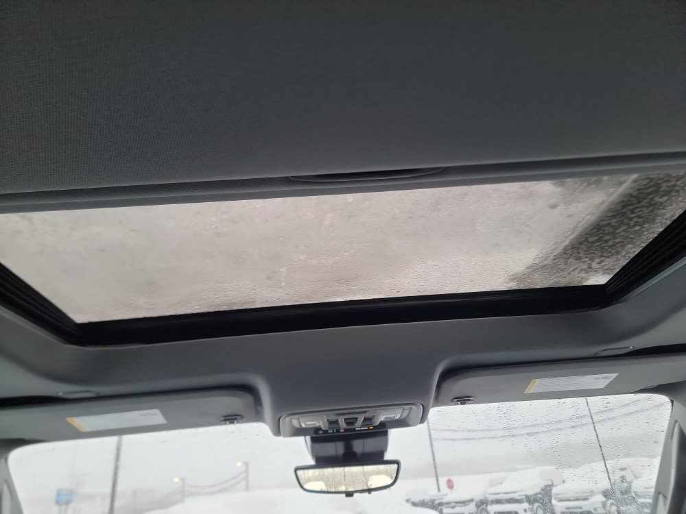 Thumbnail: 2025 GMC Sierra 3500 - 25