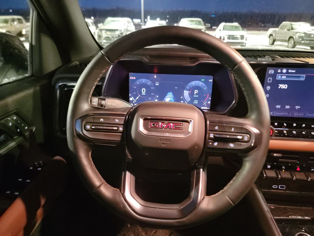 Thumbnail: 2025 GMC Canyon - 2