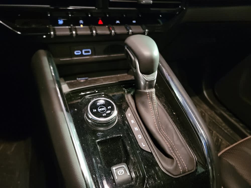 Thumbnail: 2025 GMC Canyon - 14