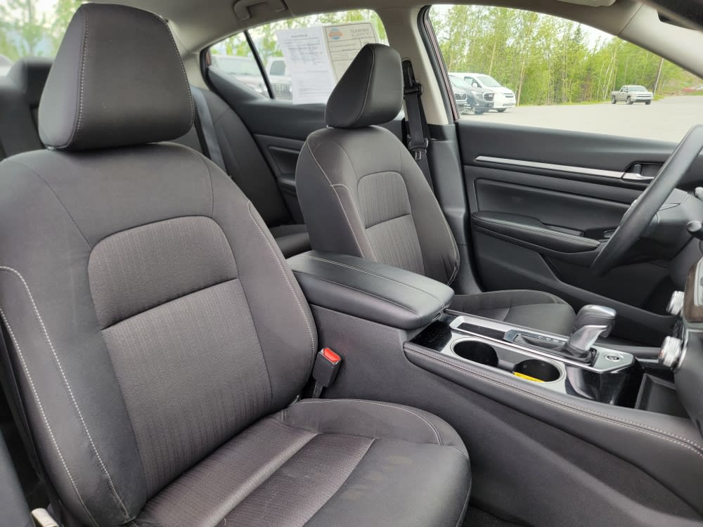 Thumbnail: 2023 Nissan Altima - 10