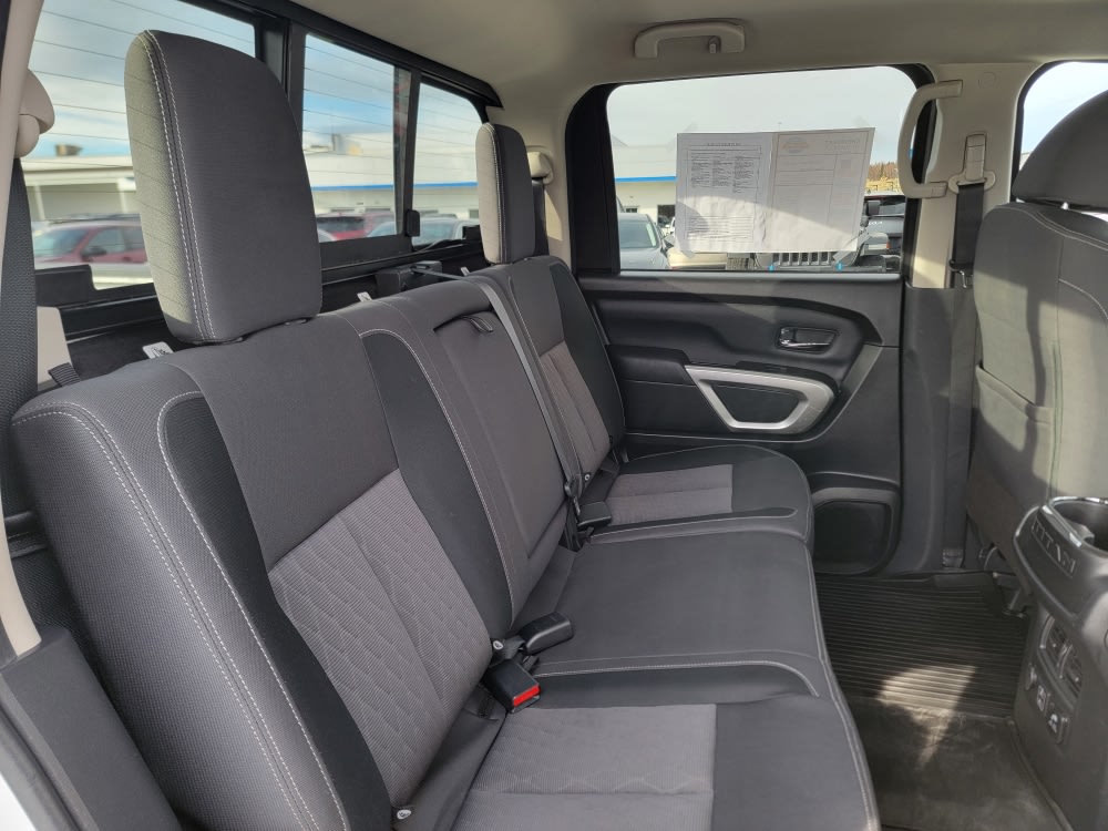 Thumbnail: 2022 Nissan Titan - 11