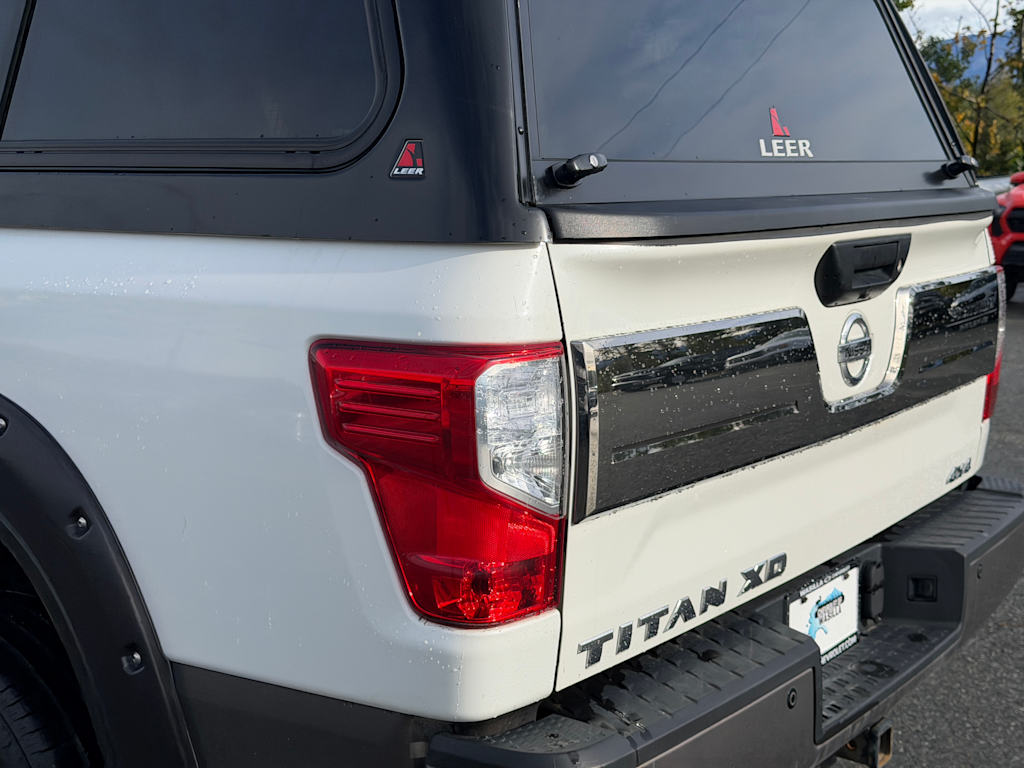 Thumbnail: 2016 Nissan Titan - 20