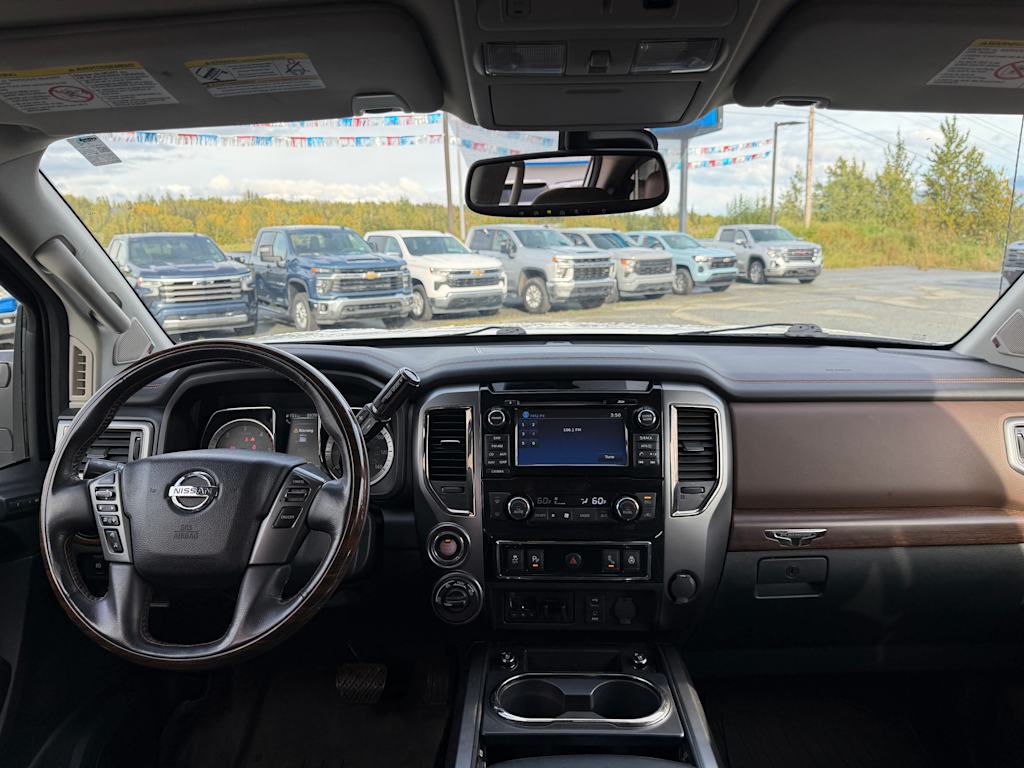 Thumbnail: 2016 Nissan Titan - 8