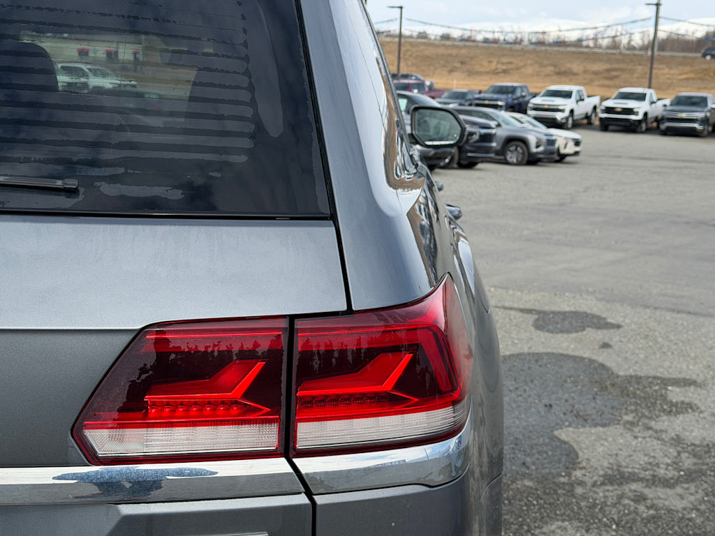 Thumbnail: 2022 Volkswagen Atlas - 18