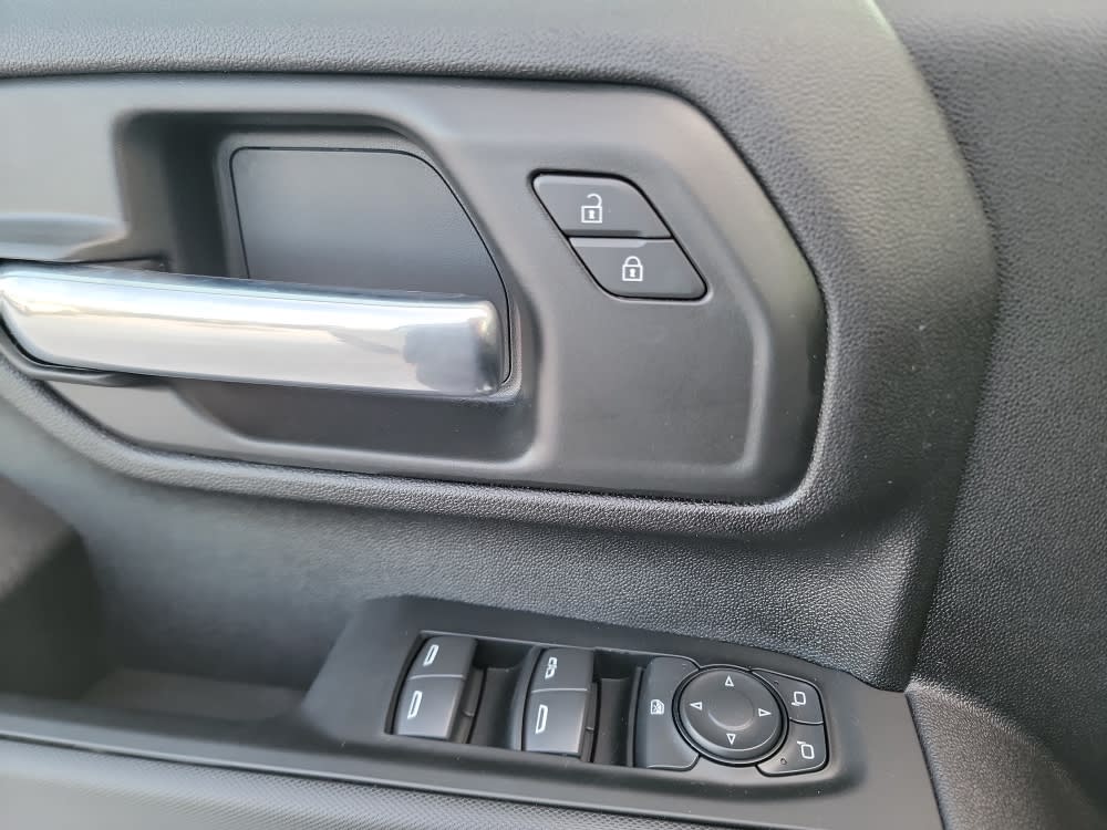 Thumbnail: 2026 Chevrolet Silverado 2500 - 21