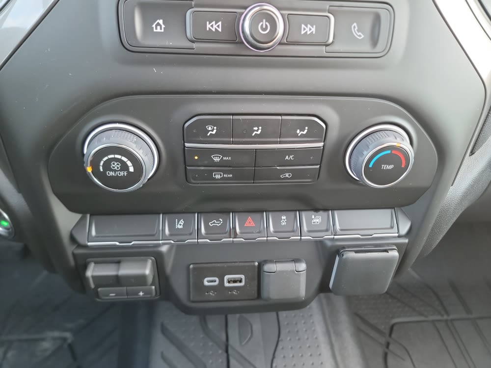 Thumbnail: 2026 Chevrolet Silverado 2500 - 24