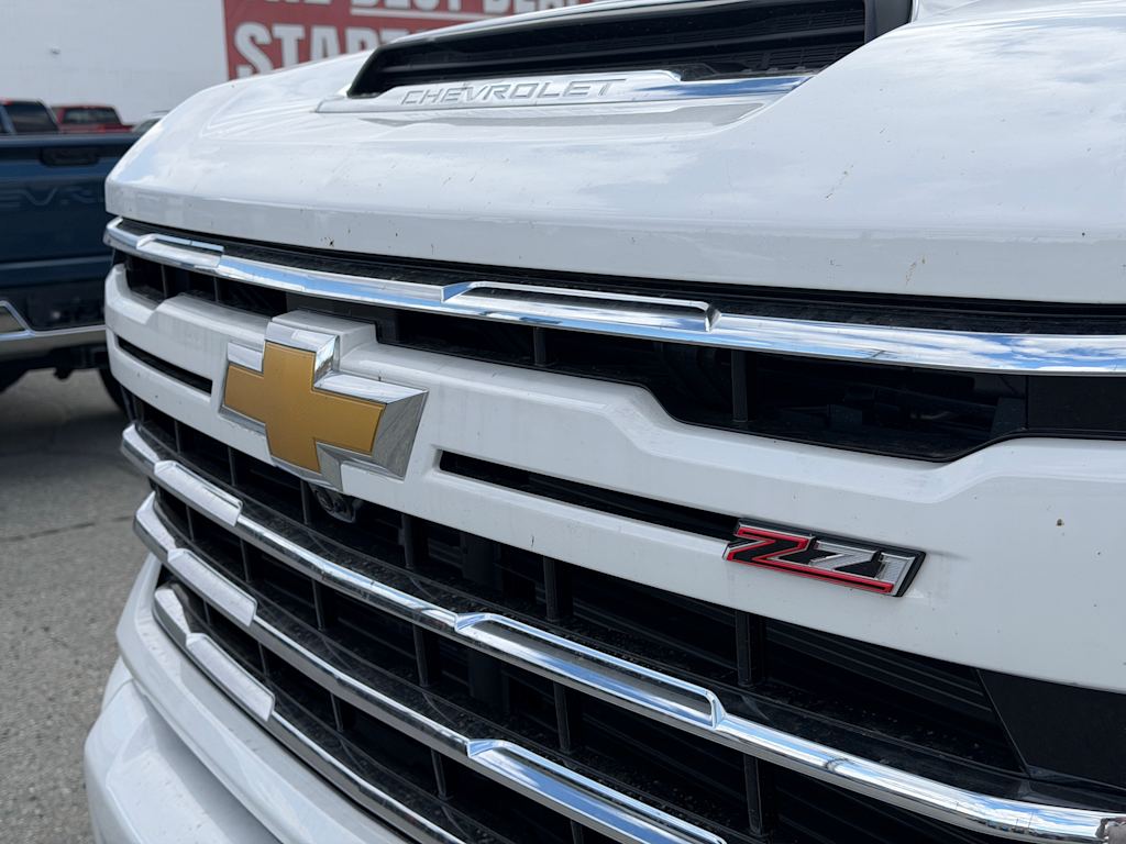 Thumbnail: 2026 Chevrolet Silverado 2500 - 17