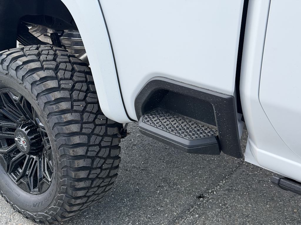 Thumbnail: 2026 Chevrolet Silverado 2500 - 8