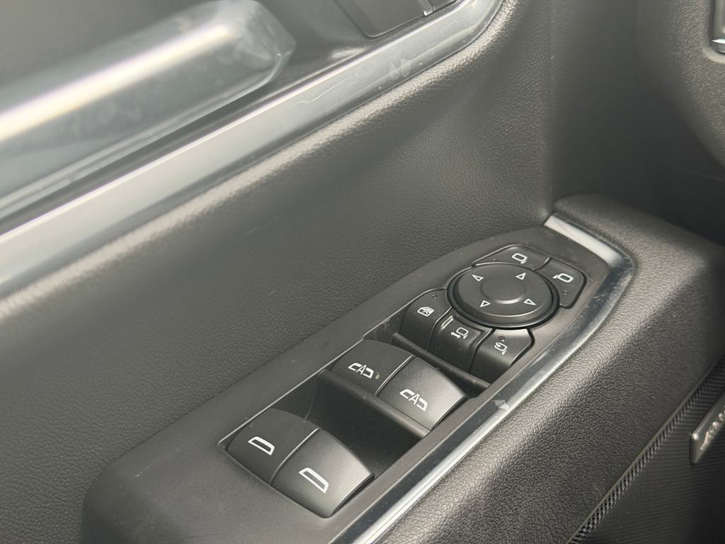 Thumbnail: 2026 Chevrolet Silverado 2500 - 14