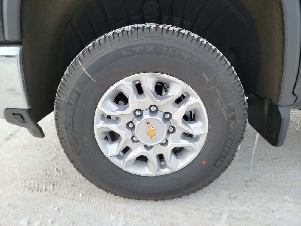 Thumbnail: 2026 Chevrolet Silverado 2500 - 8