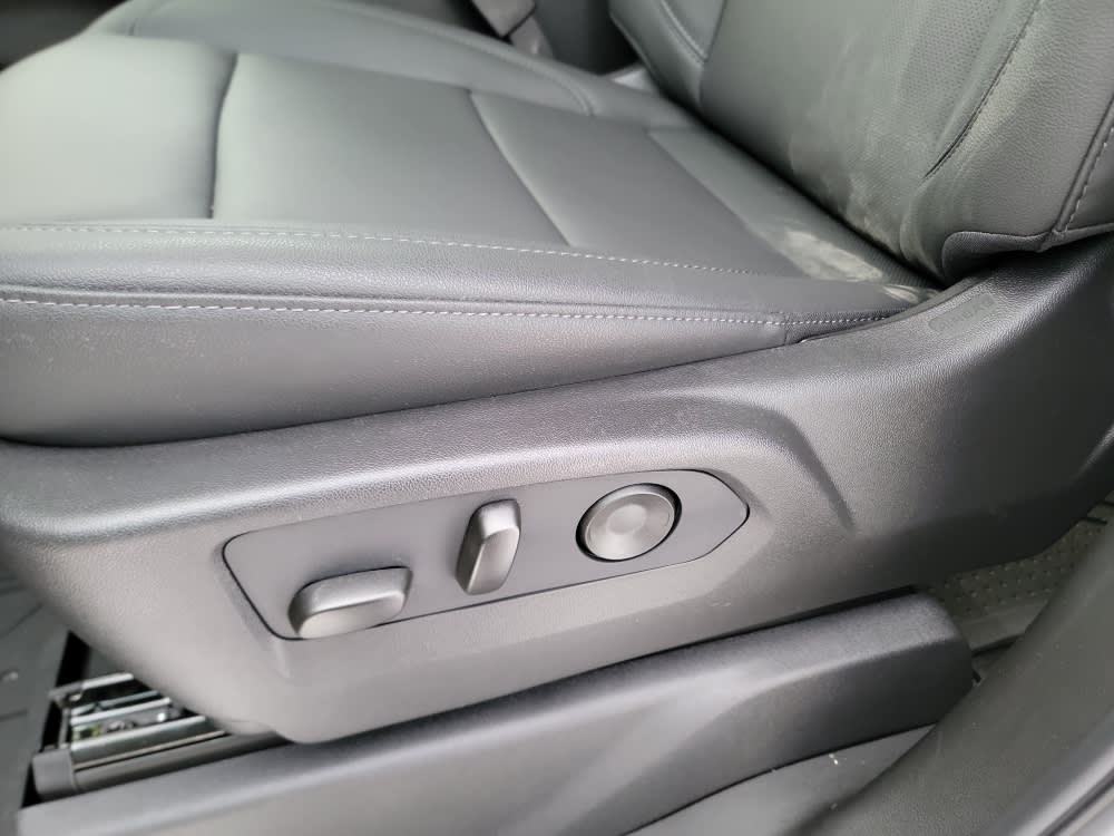 Thumbnail: 2026 Chevrolet Silverado 2500 - 21