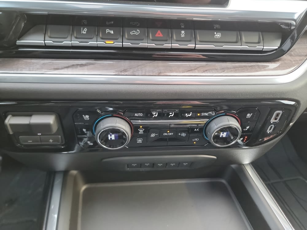 Thumbnail: 2026 Chevrolet Silverado 2500 - 24