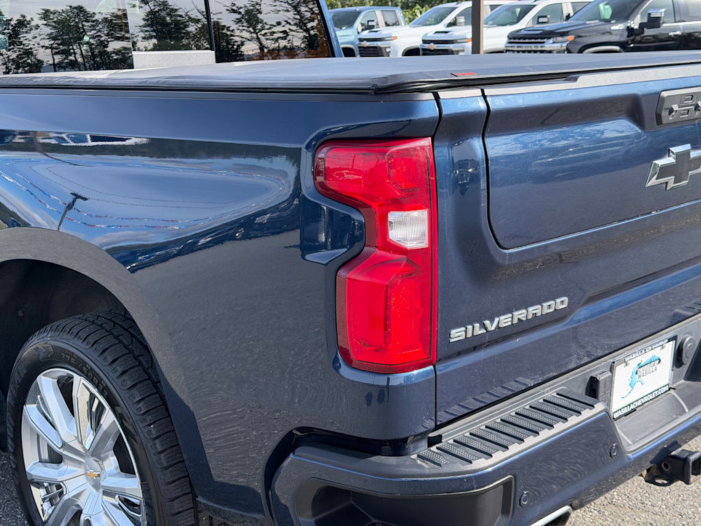 Thumbnail: 2022 Chevrolet Silverado 1500 - 21