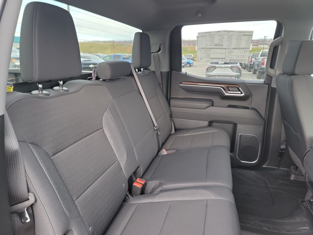 Thumbnail: 2026 Chevrolet Silverado 1500 - 12