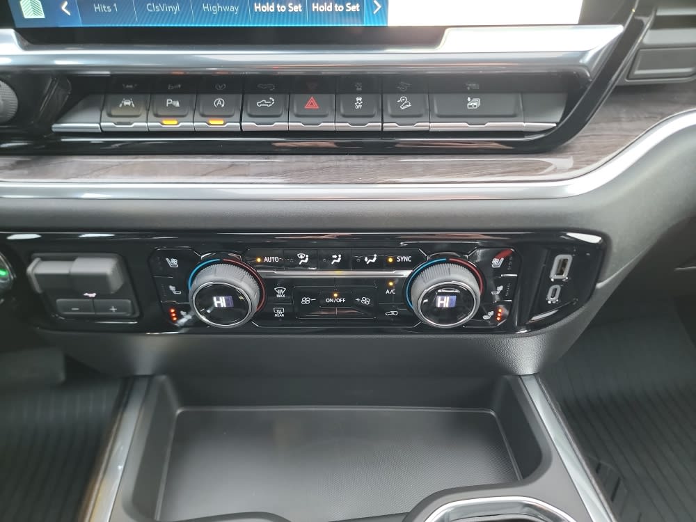 Thumbnail: 2026 Chevrolet Silverado 1500 - 23