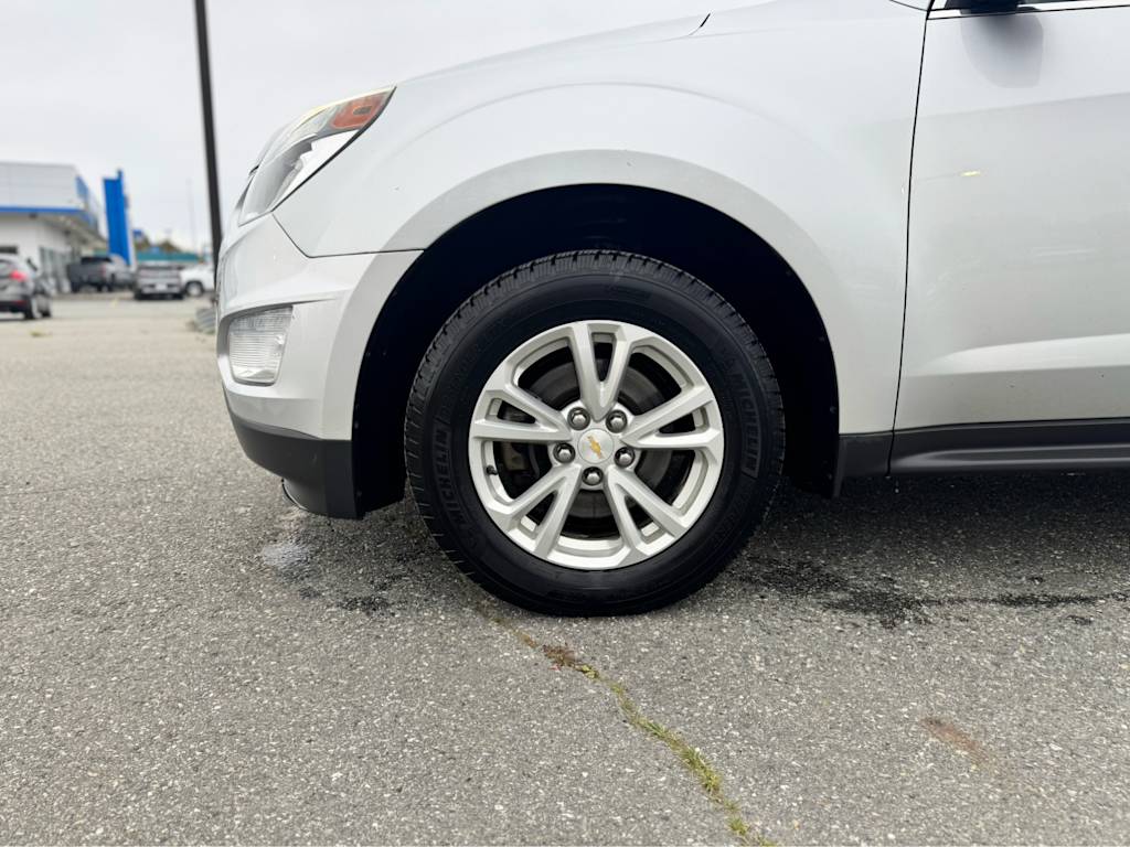 Thumbnail: 2017 Chevrolet Equinox - 6