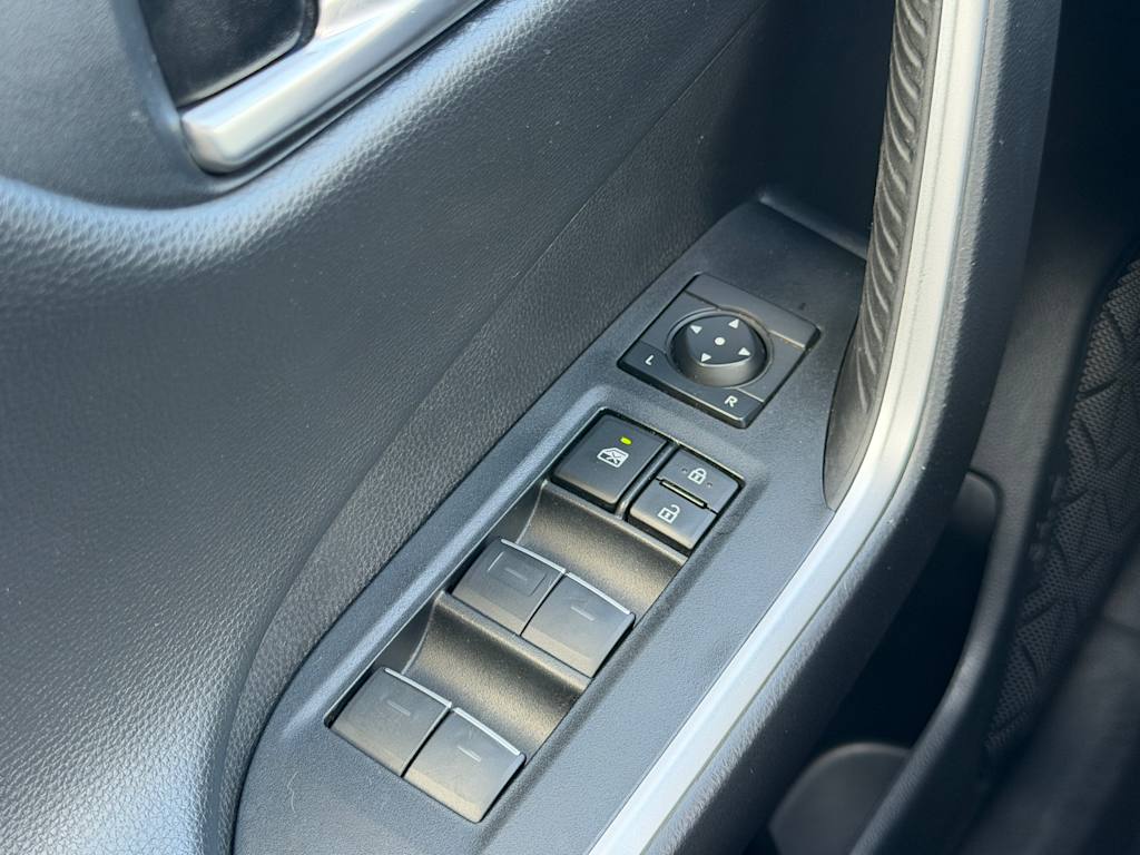 Thumbnail: 2024 Toyota RAV4 - 16