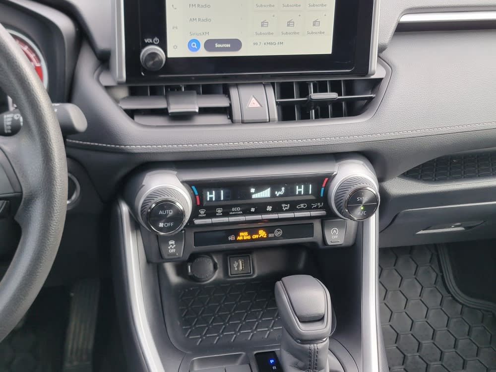 Thumbnail: 2025 Toyota RAV4 - 24