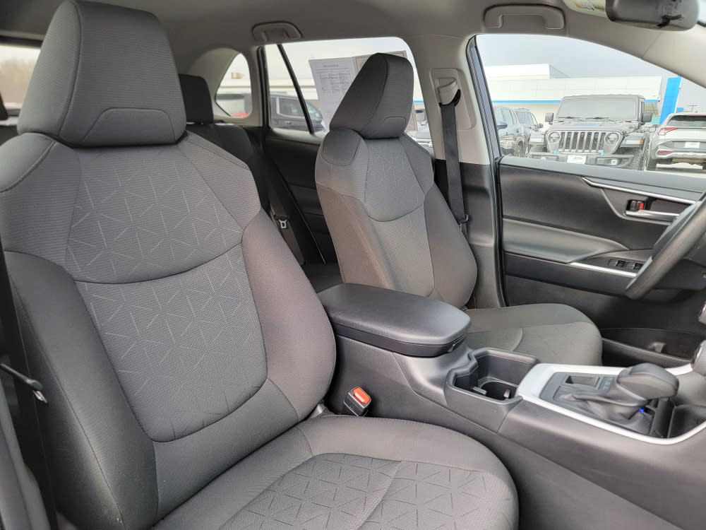 Thumbnail: 2025 Toyota RAV4 - 11