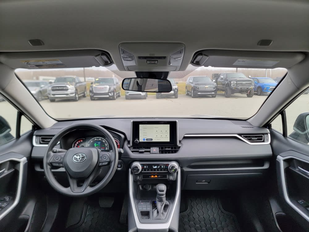 Thumbnail: 2025 Toyota RAV4 - 13