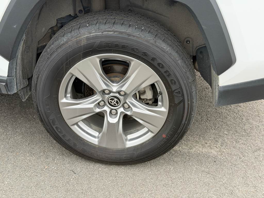 Thumbnail: 2024 Toyota RAV4 - 20