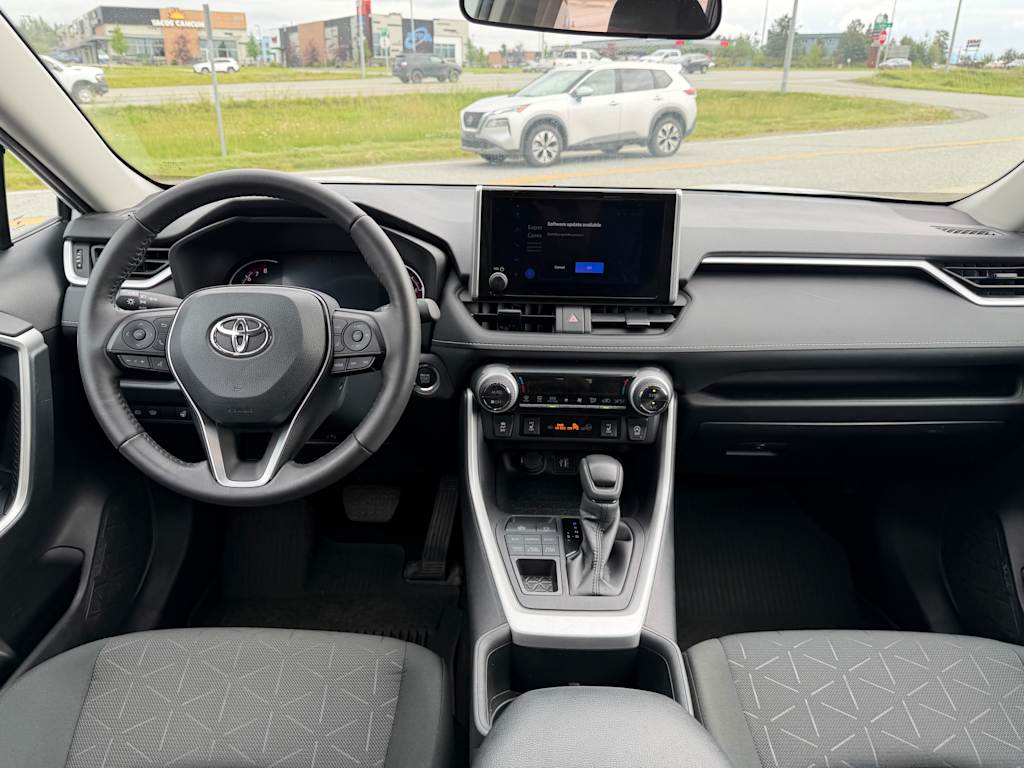 Thumbnail: 2024 Toyota RAV4 - 8