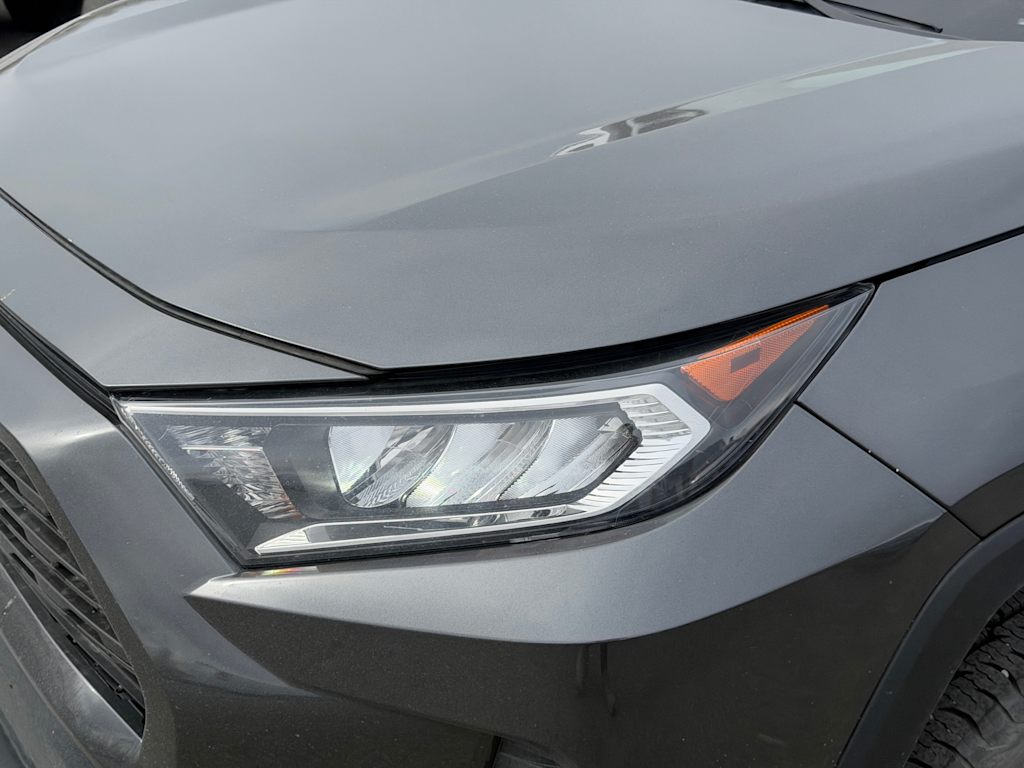 Thumbnail: 2021 Toyota RAV4 - 13