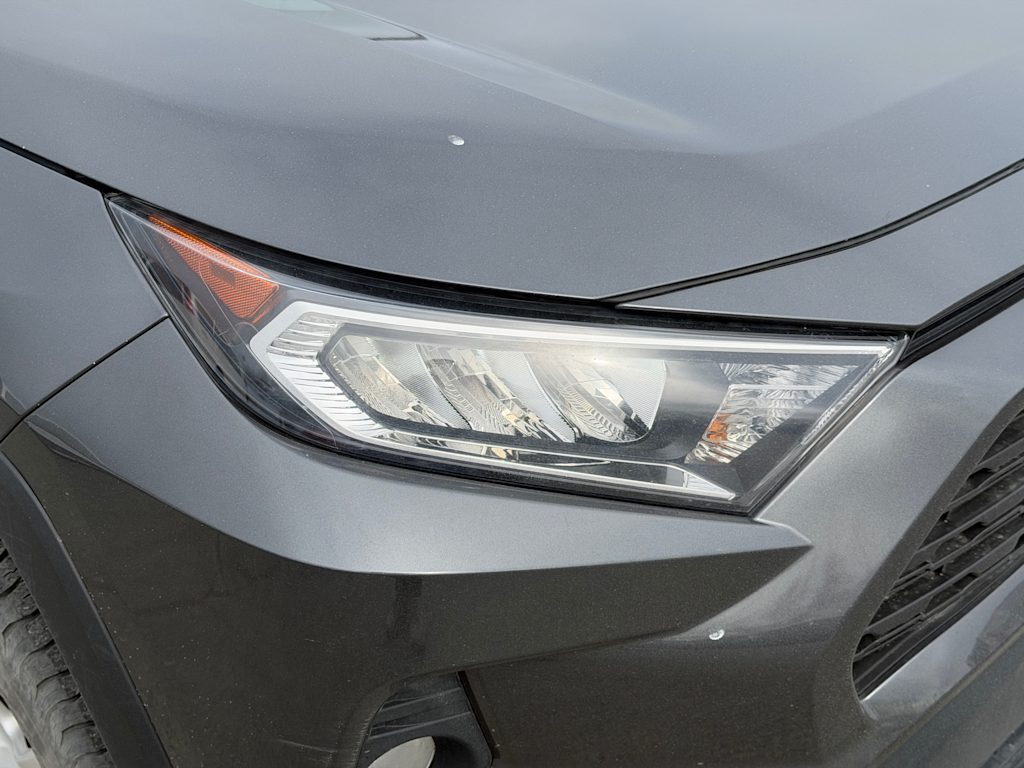 Thumbnail: 2021 Toyota RAV4 - 14