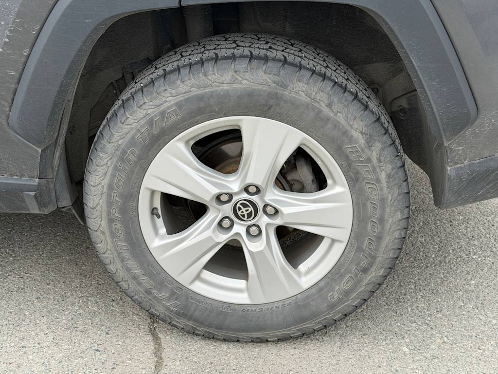 Thumbnail: 2021 Toyota RAV4 - 22