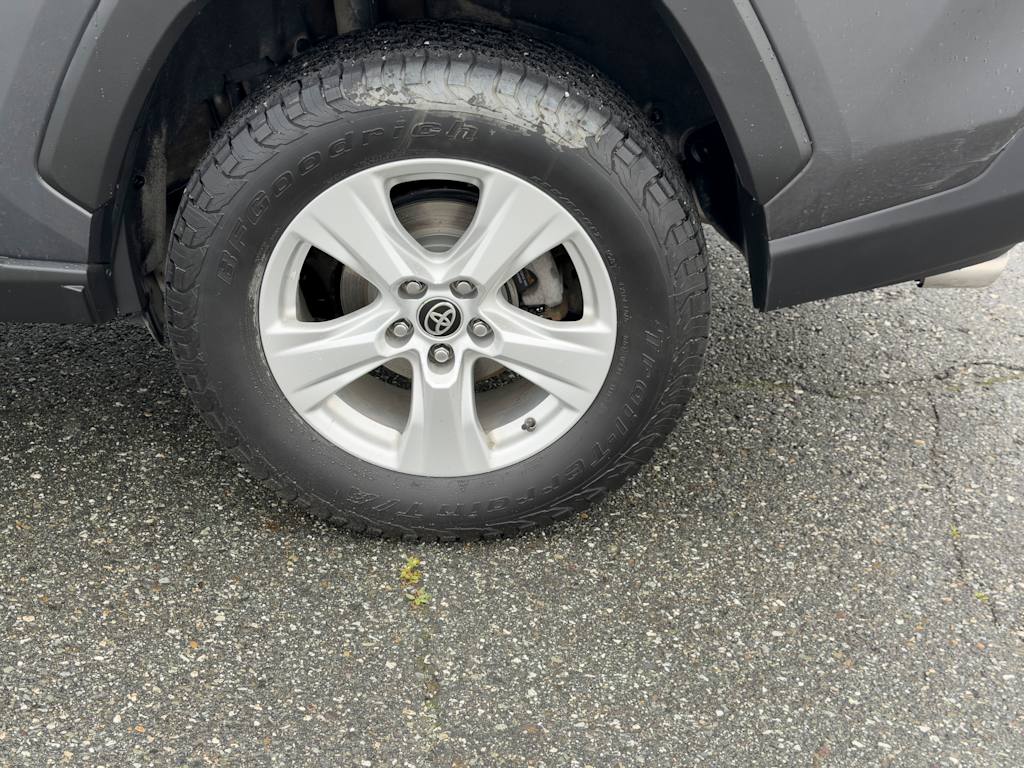Thumbnail: 2021 Toyota RAV4 - 20