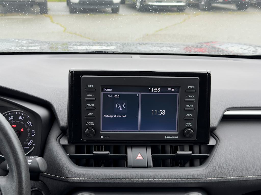 Thumbnail: 2021 Toyota RAV4 - 21