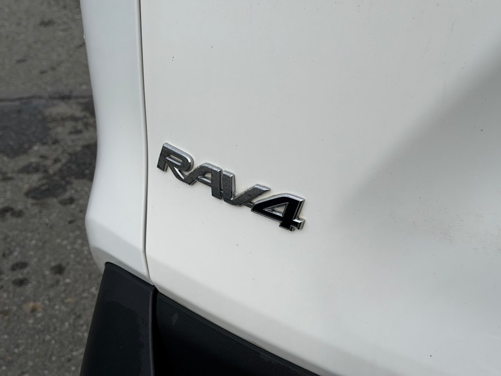 Thumbnail: 2023 Toyota RAV4 - 28