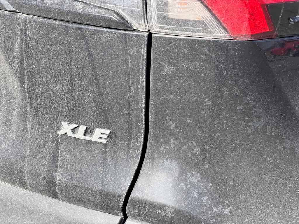 2023 Toyota RAV4 XLE - Photo 18