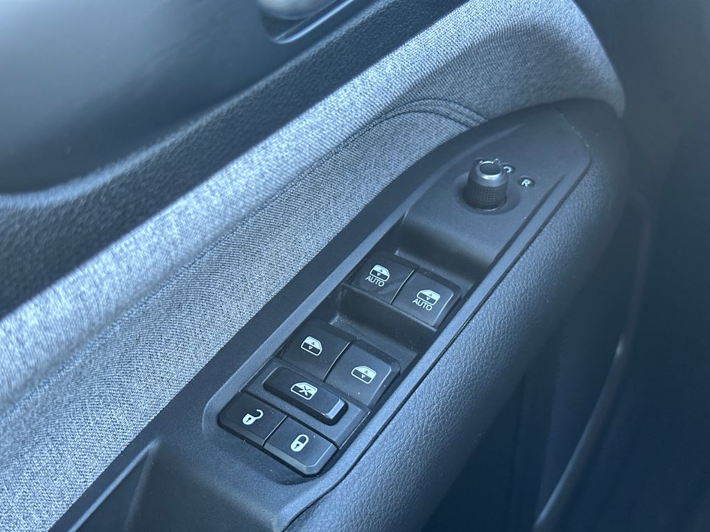 Thumbnail: 2024 Jeep Compass - 16